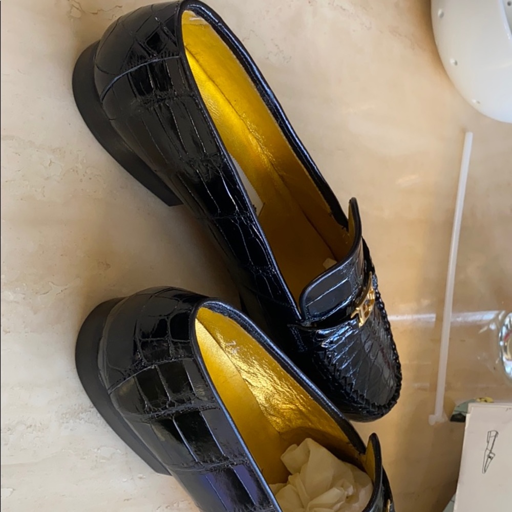 ESCADA black “cocodrillo” embossd leather loafers - Picture 8 of 13